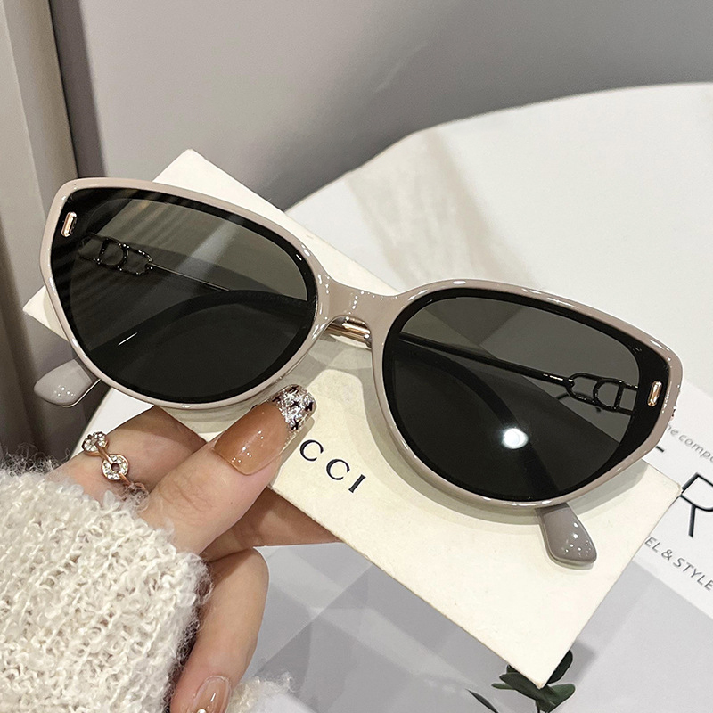 2026 Cat-Eye Sunglasses for Women - Orange, High-Definition Nylon, Stylish & Trendy 图4