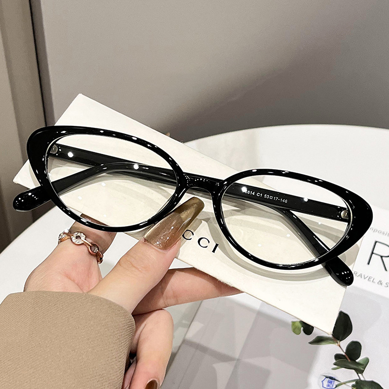 Vintage Black Frame No-Makeup Ultra-Light TR90 Glasses, Blue Light Blocking Chanel-Style Cat Eye 图3